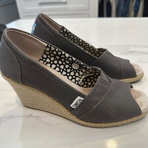 TOMS Women's Charcoal Wedge Espadrilles